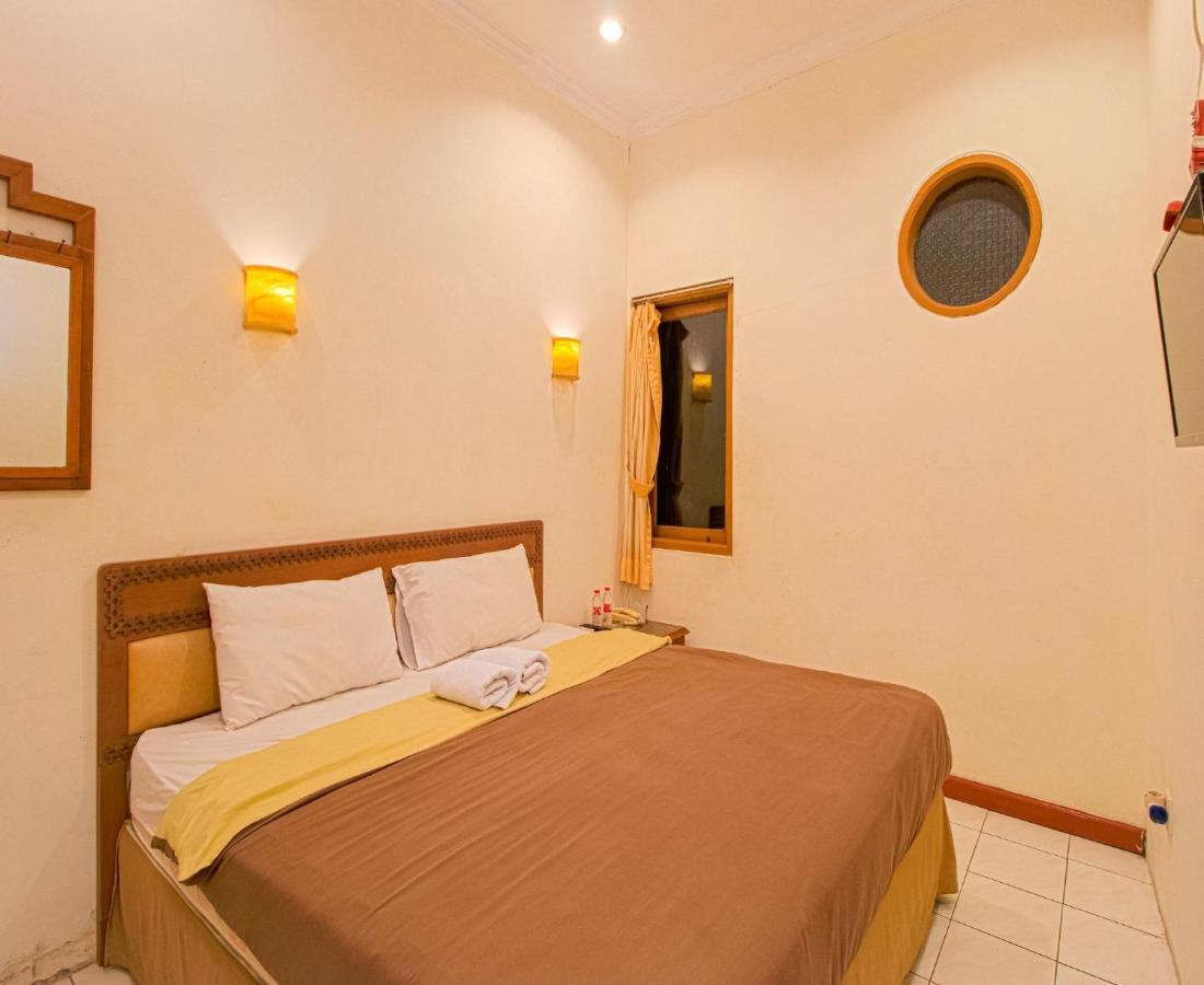 D'Talent Hotel Yogyakarta Exterior foto