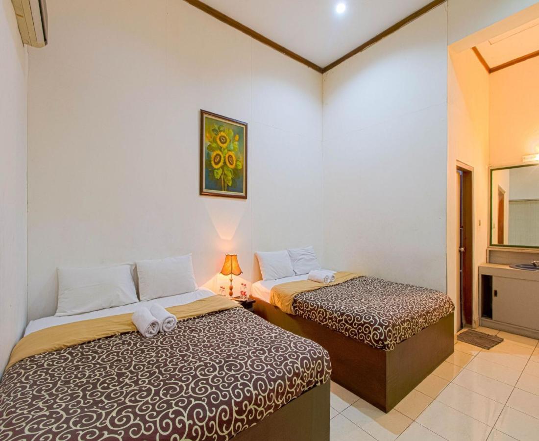 D'Talent Hotel Yogyakarta Exterior foto