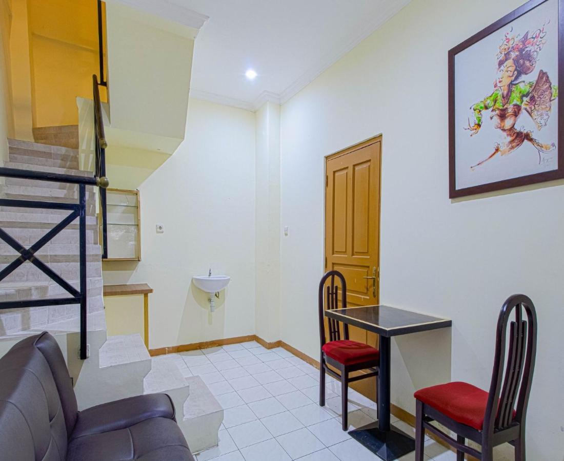 D'Talent Hotel Yogyakarta Exterior foto