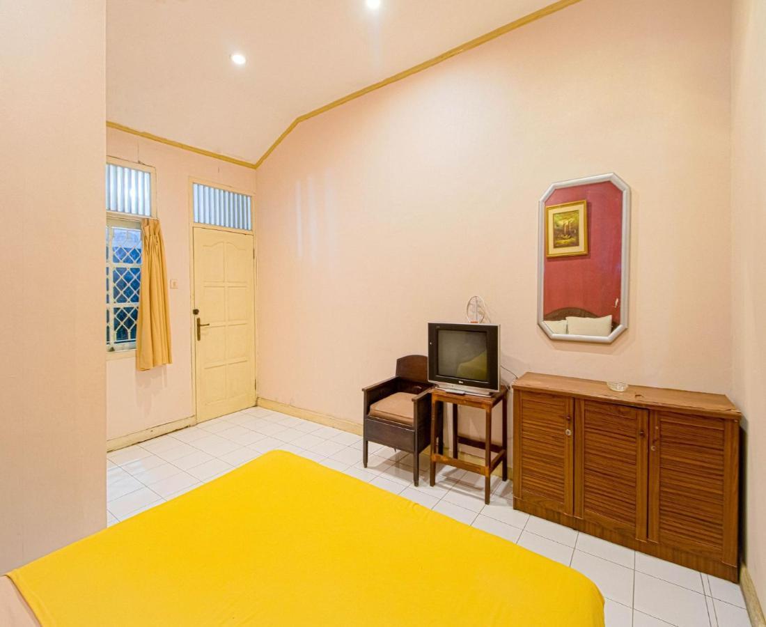 D'Talent Hotel Yogyakarta Exterior foto