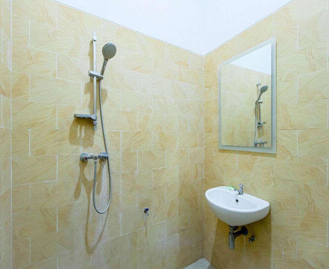 D'Talent Hotel Yogyakarta Exterior foto