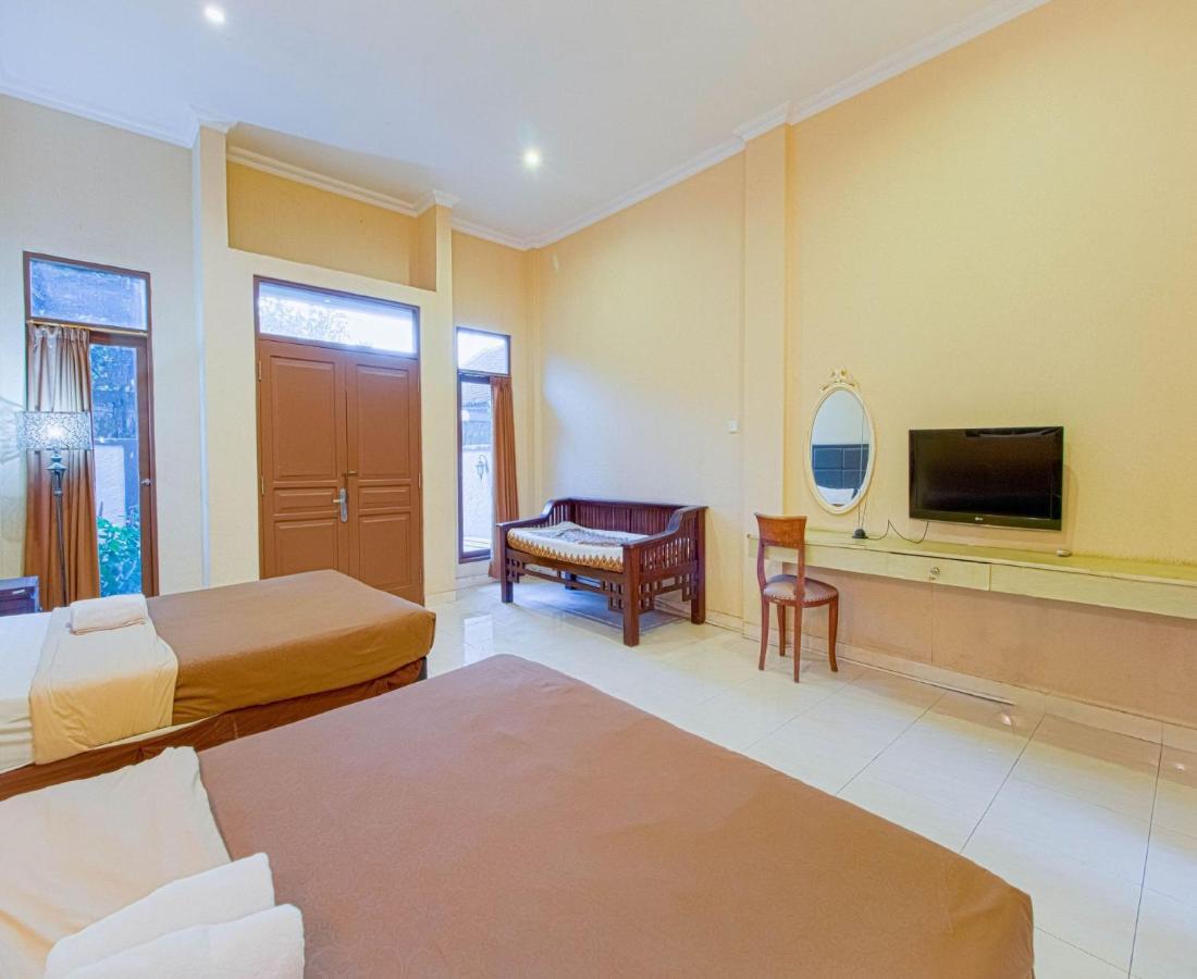 D'Talent Hotel Yogyakarta Exterior foto